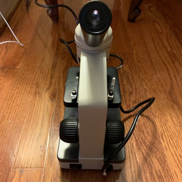 My First Lab Microscope Model MFL-02 Plus slides and bulb - Picture 3 of 13